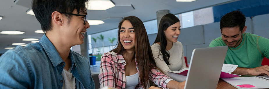 Quanto custa a faculdade de Administração Descubra aqui