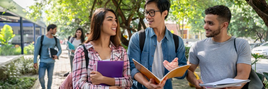 estudantes de faculdade em campo grande/ms