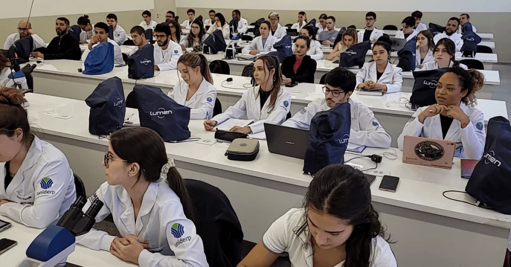 Quanto tempo dura a faculdade de Medicina UNIDERP